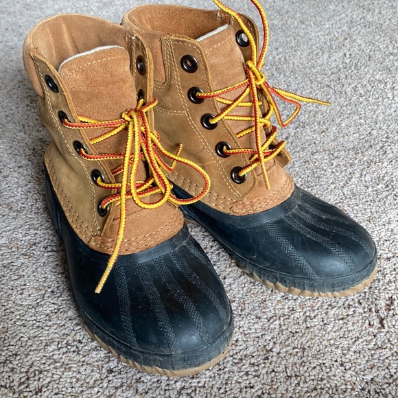 Sorel boots - Picture 1 of 5